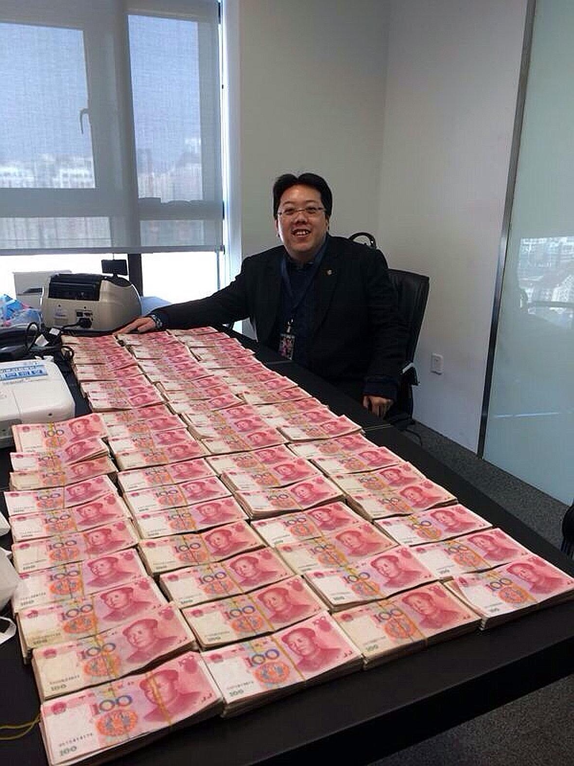 Mr Simon Goh, seen here in Valiant Capital's Shanghai office, has not been contactable since June, according to investors.