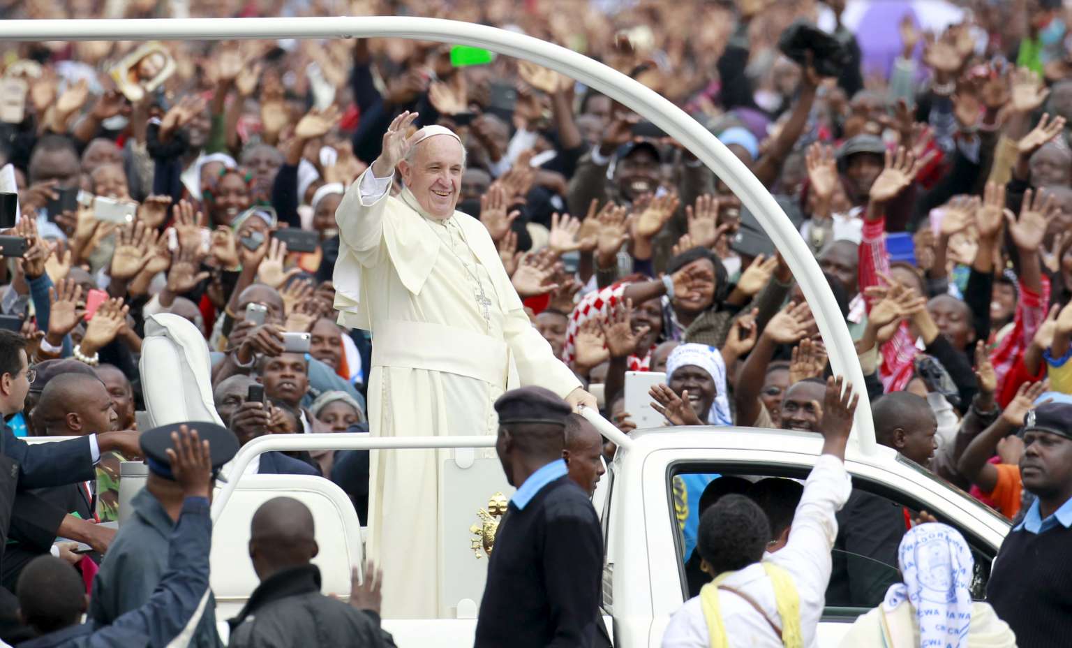 Pope Francis offers lesson in humility to flashy African leaders | The ...