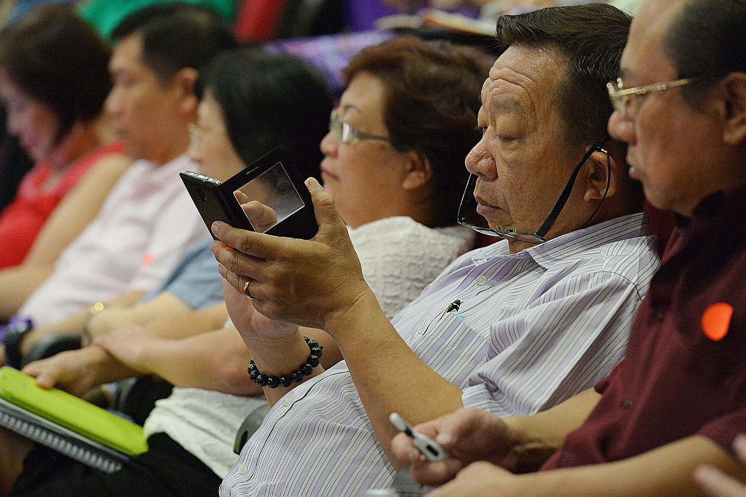 Last year, about 75 per cent of people in their 50s surfed the Web regularly, compared with 67 per cent in 2013. Of those 60 and above, 31 per cent use the Net, up from 29 per cent in 2013.