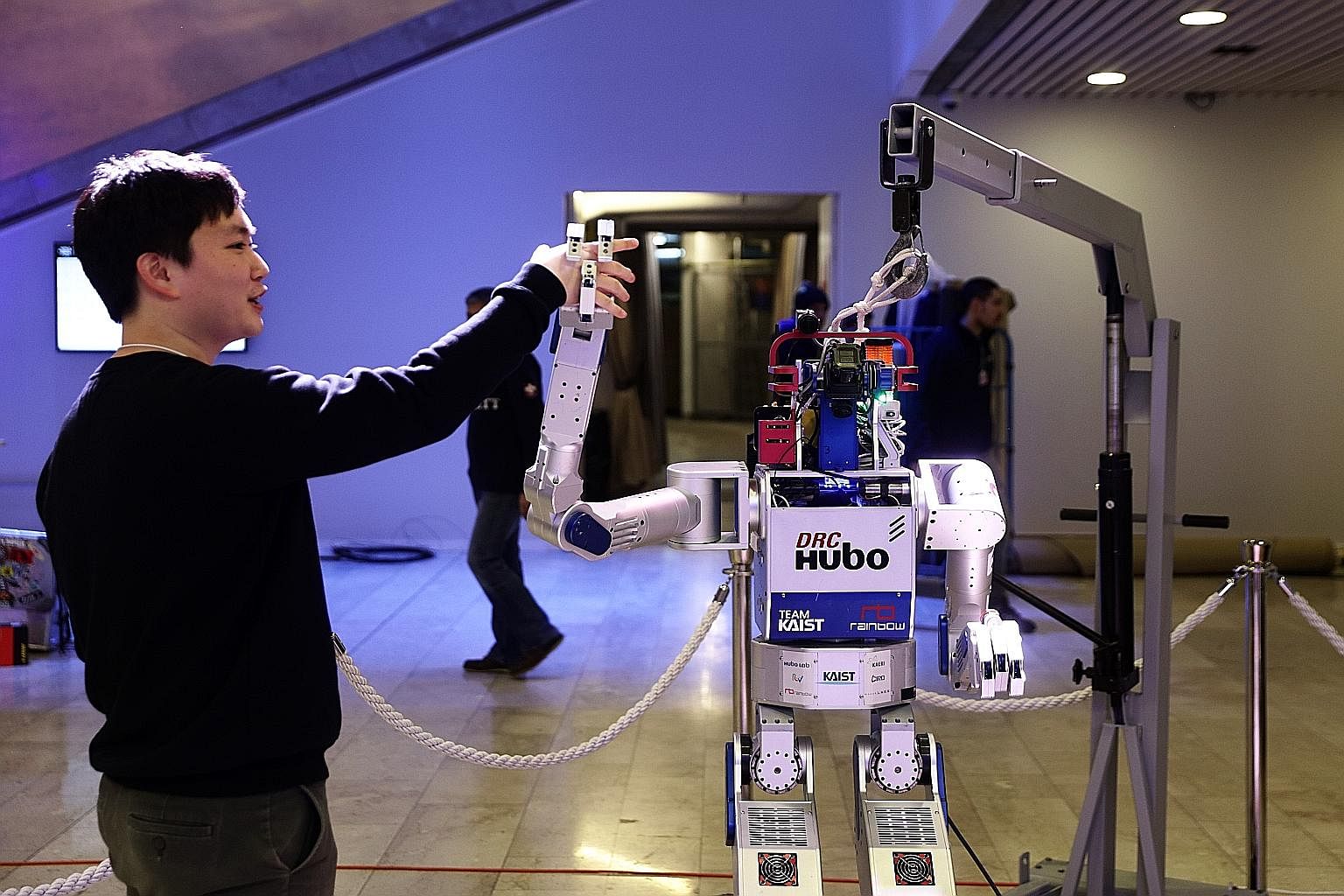 A South Korean robot called Hubo, seen here showing its dexterity at the World Economic Forum held in Davos, Switzerland, from Jan 20 to 23, is proof of new technologies coming rapidly on stream.