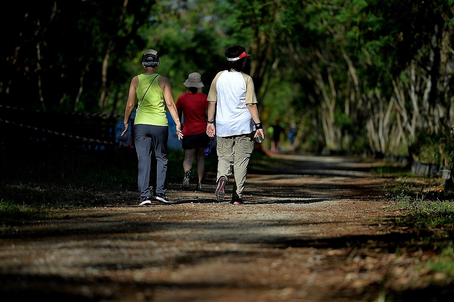 Exercising regularly and eliminating constant stress, depression, fear and anxiety can strengthen the liver's function. According to TCM principles, the health of one's kidneys and liver directly impact one's hormones, which are linked to an acne bre