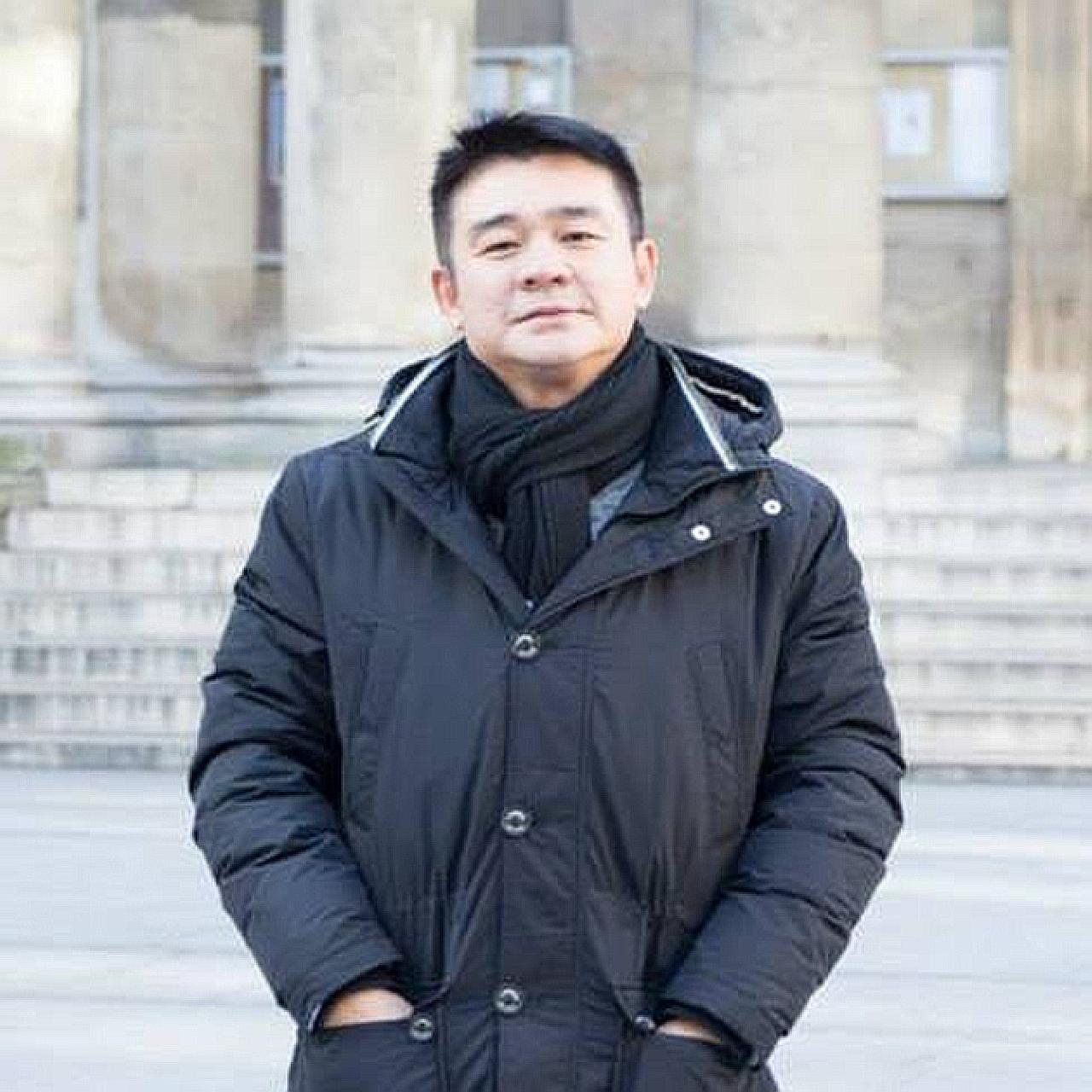 Wong (right) had entered his former girlfriend's condominium and stolen 16 handbags and accessories. He later threw one of the bags away at Concorde Hotel's rubbish disposal area. He was jailed for four months.