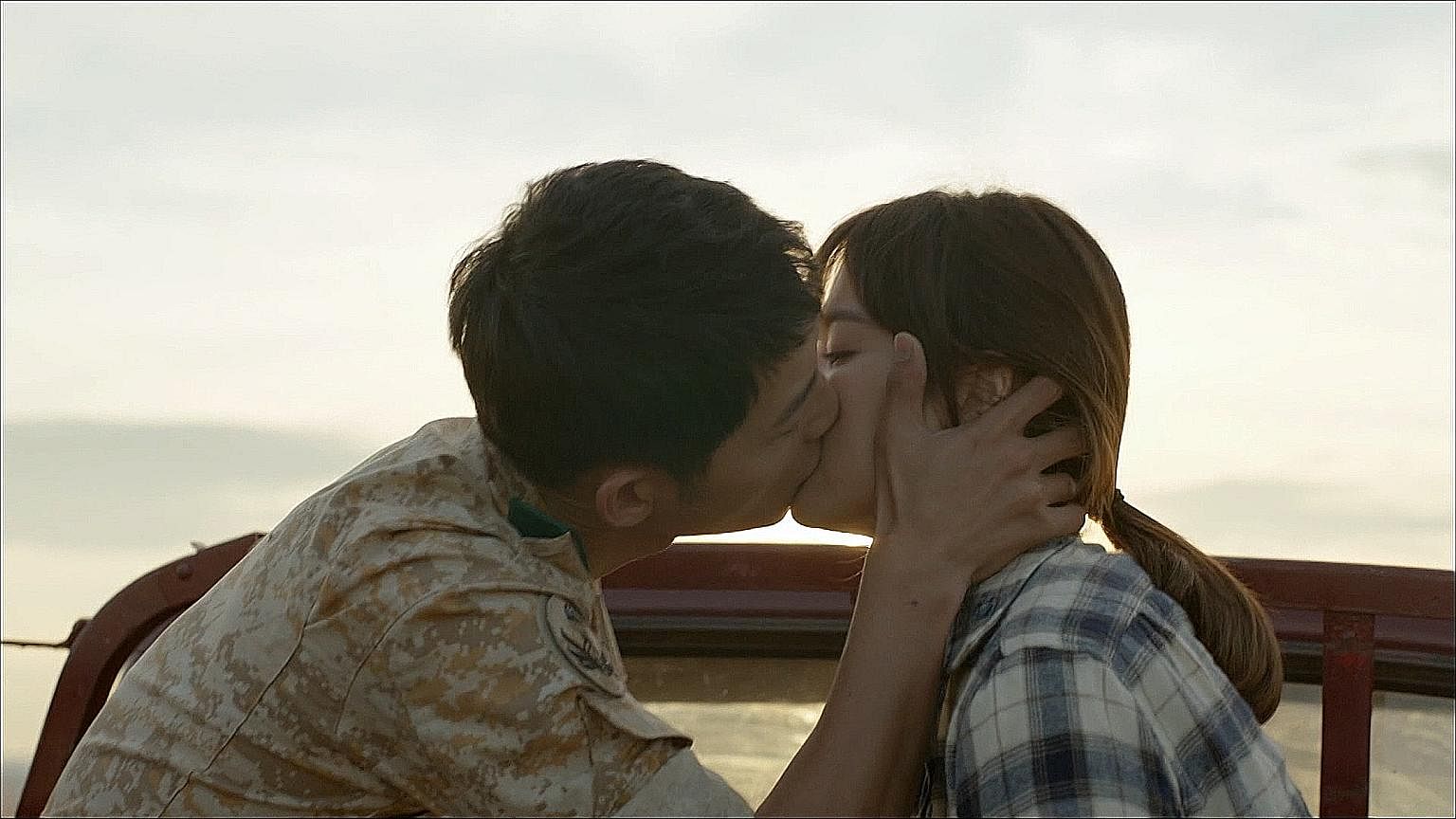 Captain Yoo Si Jin, played by Song Joong Ki, is a stuntman of love. Lovers In Paris stars Park Shin Yang and Kim Jung Eun. The finale of Descendants Of The Sun falls flat like a fizzy drink that has been left out.
