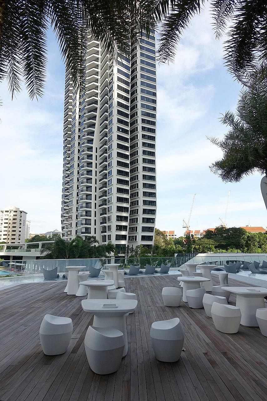 D'Leedon in Farrer Road. Units sold at an average of $1,481 psf in 2013, helping to push average new sale condo prices in the core central region to a five-year low. Buyers of properties in the CCR tend to be more affluent and less affected by measur