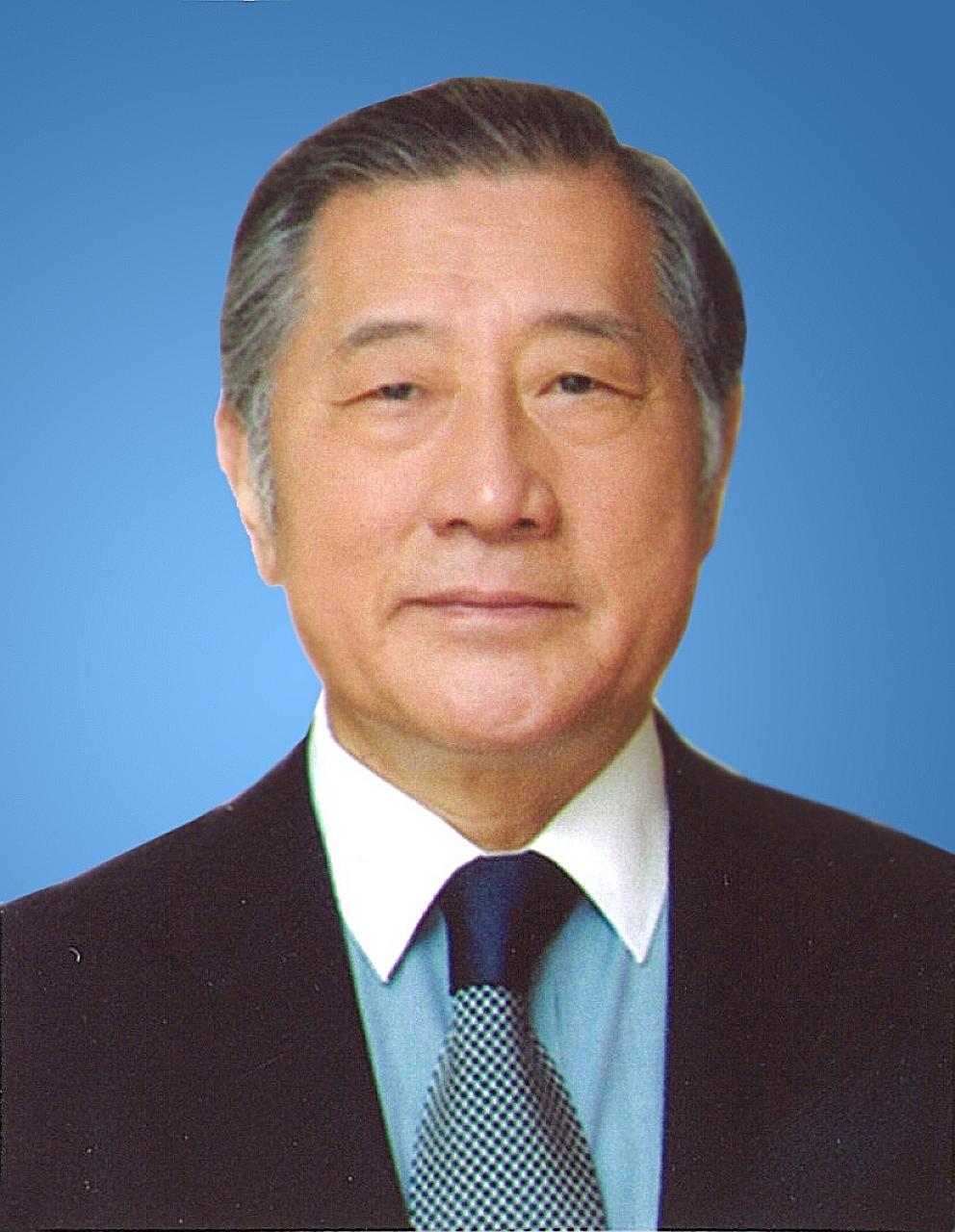 Dr Hong hopes his biography, Dare To Be Different: The Albert Hong Story, will pass on his values to young readers of the book.