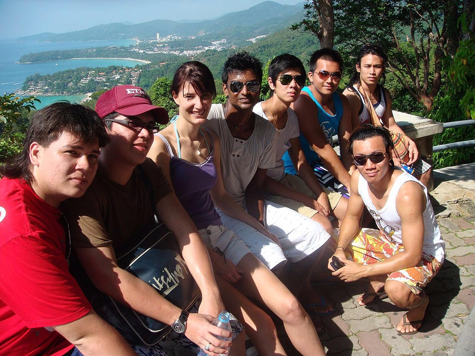 Mr Sivaneswaran Ramalingam (fourth from left) and his girlfriend Sarah Gieghase in happier days, with his friends (clockwise from left) Richard Lumi, Warren John, Isaac Chew, Darius Ow, Darrel Tan and Israel Tan. Mr Siva, who died in Bangkok on Satur