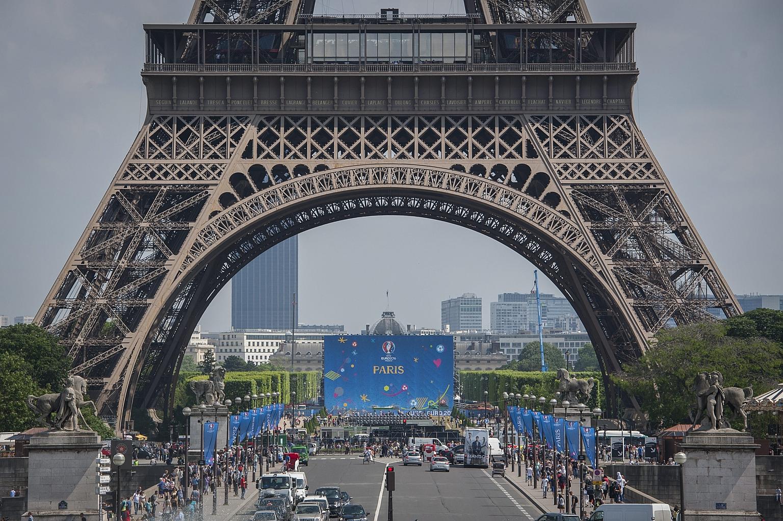 There's excitement in the air at the Euro 2016 fan zone at the Eiffel Tower in Paris, the venue of a giant concert today ahead of the opening match between host France and Romania at the capital's Stade de France. The concert is the first test of the