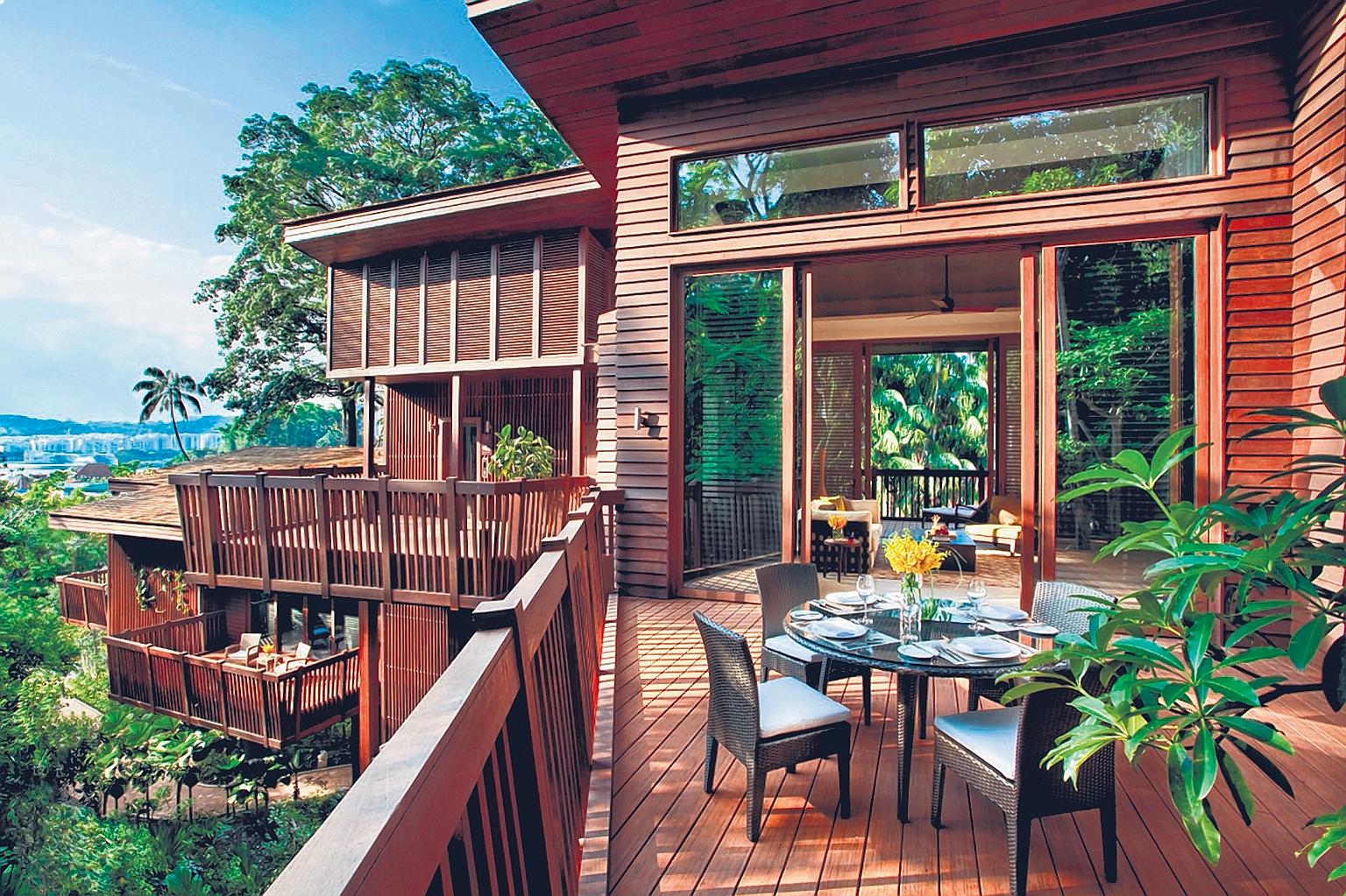 New subscribers to the "All-In-One" package, could win a retreat at RWS.