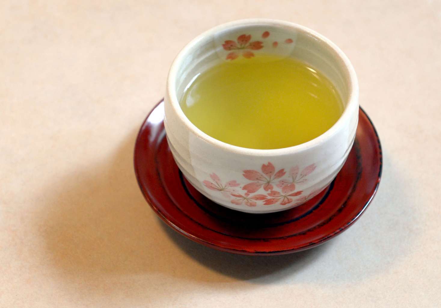 Drinking green tea in large amounts is not advisable for patients receiving the anti-cancer drug bortezomib. 