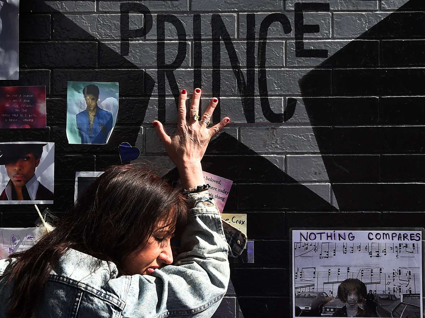 Prince Singer Fans Judge rejects claims by 29 people to late singer Prince's $400 million ...