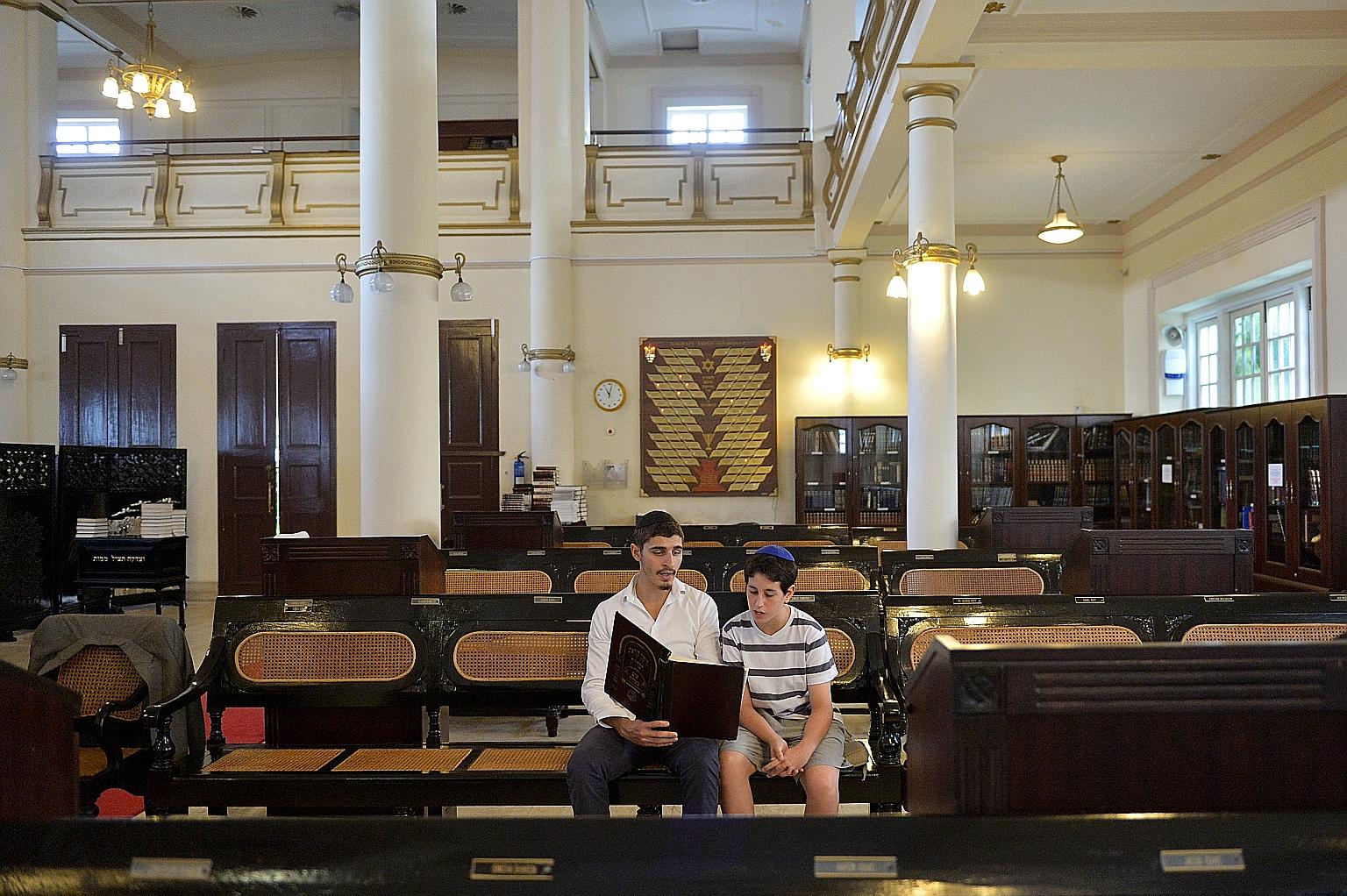 The facade of Chesed-El Synagogue features ornate plasterwork, continuous cornices and heavy ornamentation. Located in Oxley Rise, Chesed-El Synagogue was built in 1905, and was described as "magnificent" by scientist Albert Einstein. Clockwise from