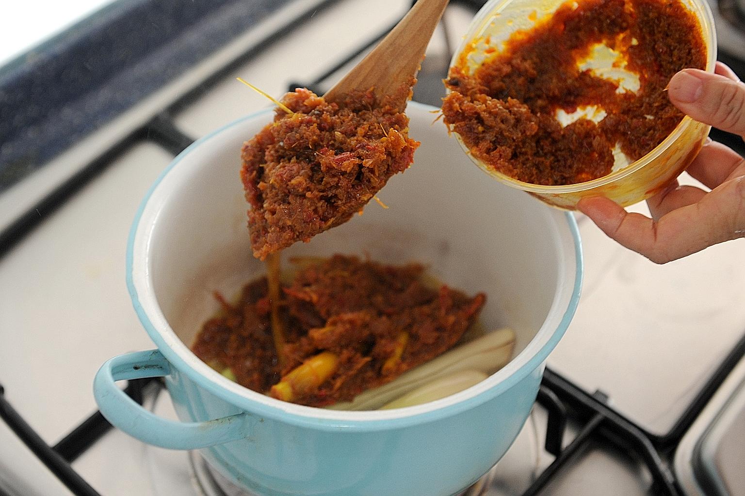 Pastes and ground spices can be used in various ways.