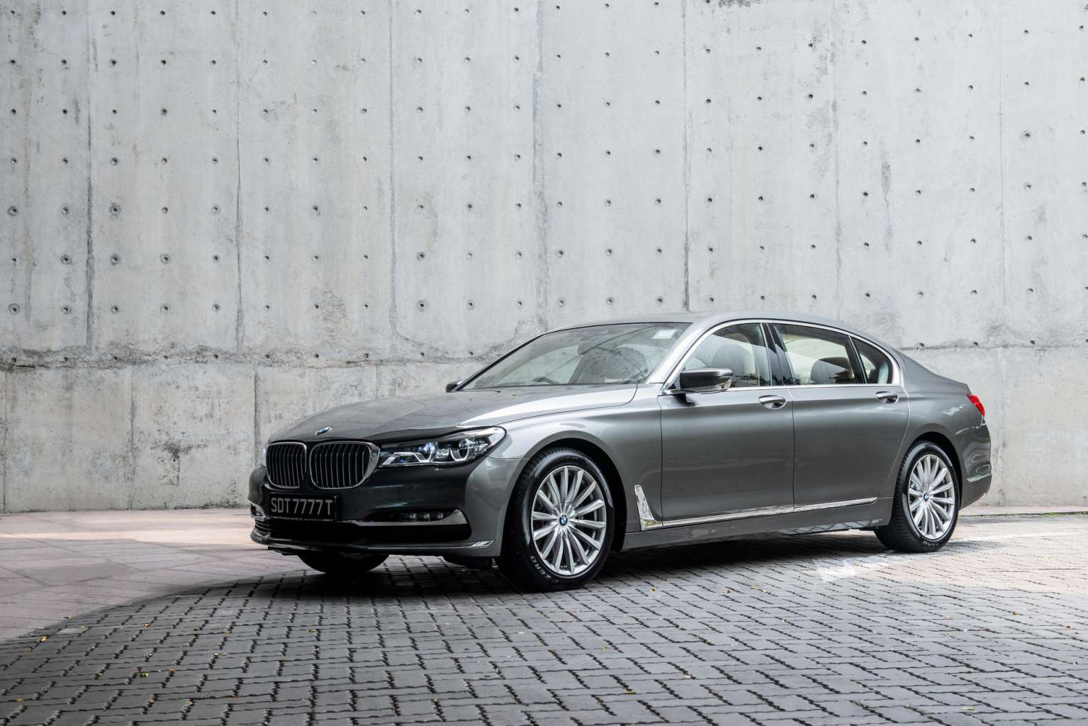 Singapore the most expensive city to buy a brand new BMW 7 Series sedan ...