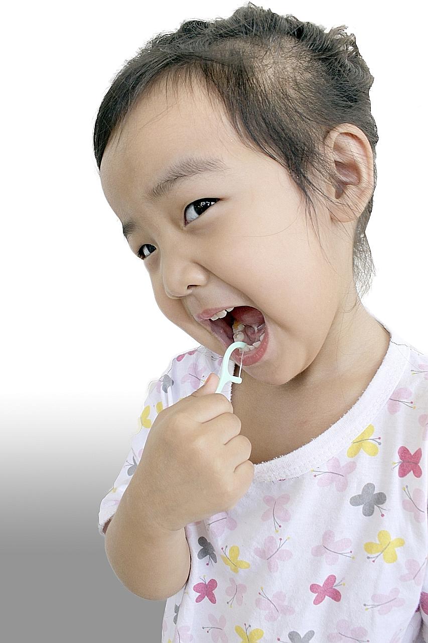 Inculcate the flossing habit in children once they have developed manual dexterity.