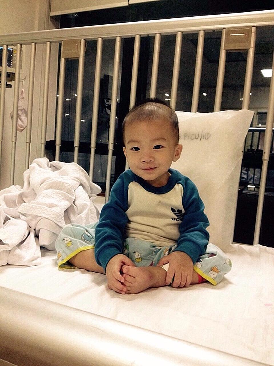 Khang has Hyper IgM syndrome, a rare genetic disease which results in his immune system not working. The only cure is an expensive bone marrow transplant to replace the boy's faulty immune system.