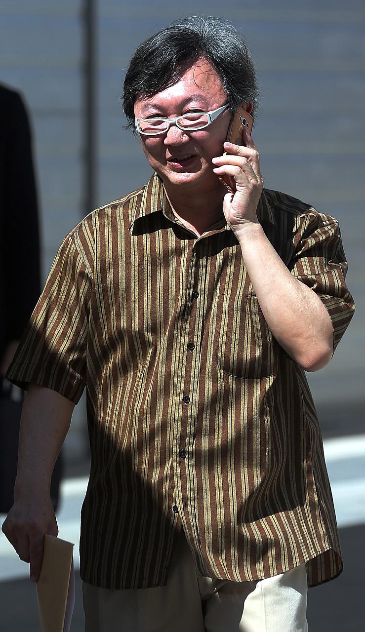 Chia had accidentally cut his wrist while fleeing the scene, leaving blood stains on the floor.