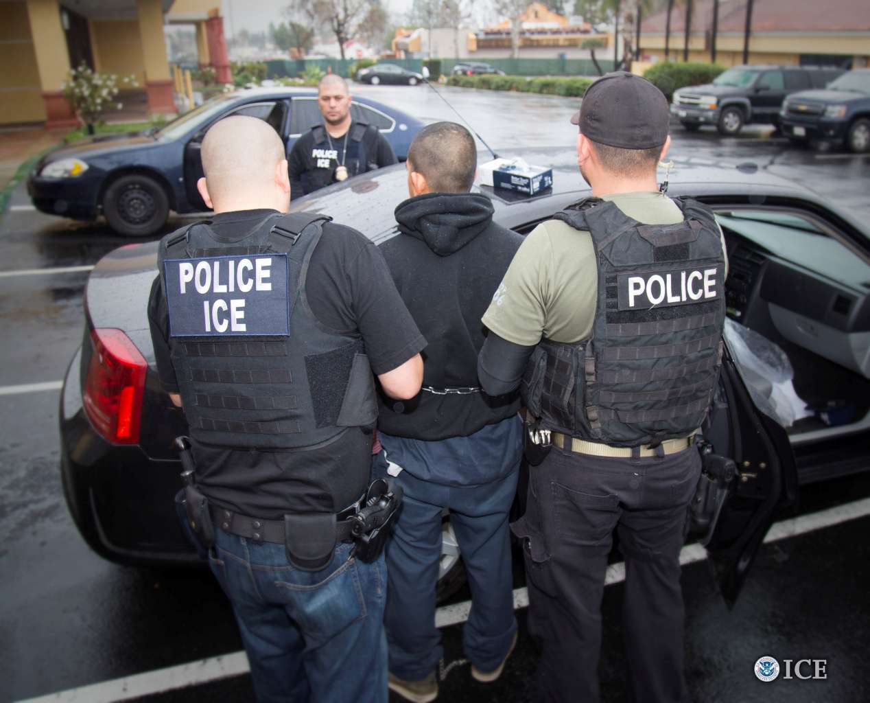 US agents conduct first Trump-era raids targeting undocumented migrants ...