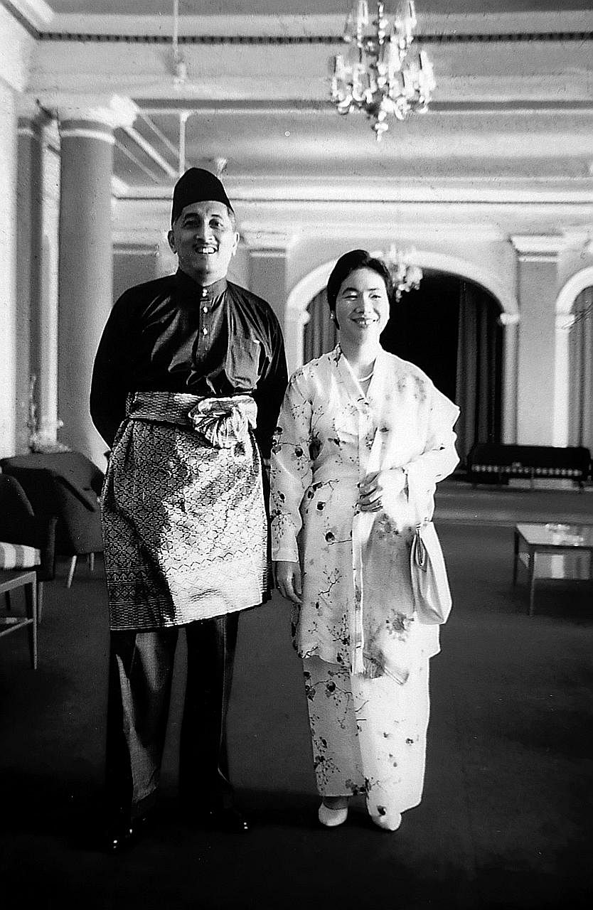 The newly installed Yang di-Pertuan Negara Yusof Ishak and his wife Noor Aishah attending their very first official function, Aneka Ragam Surat-Surat Khabar, a newspaper variety show, at the Happy World Stadium on Dec 3, 1959. The event was part of a