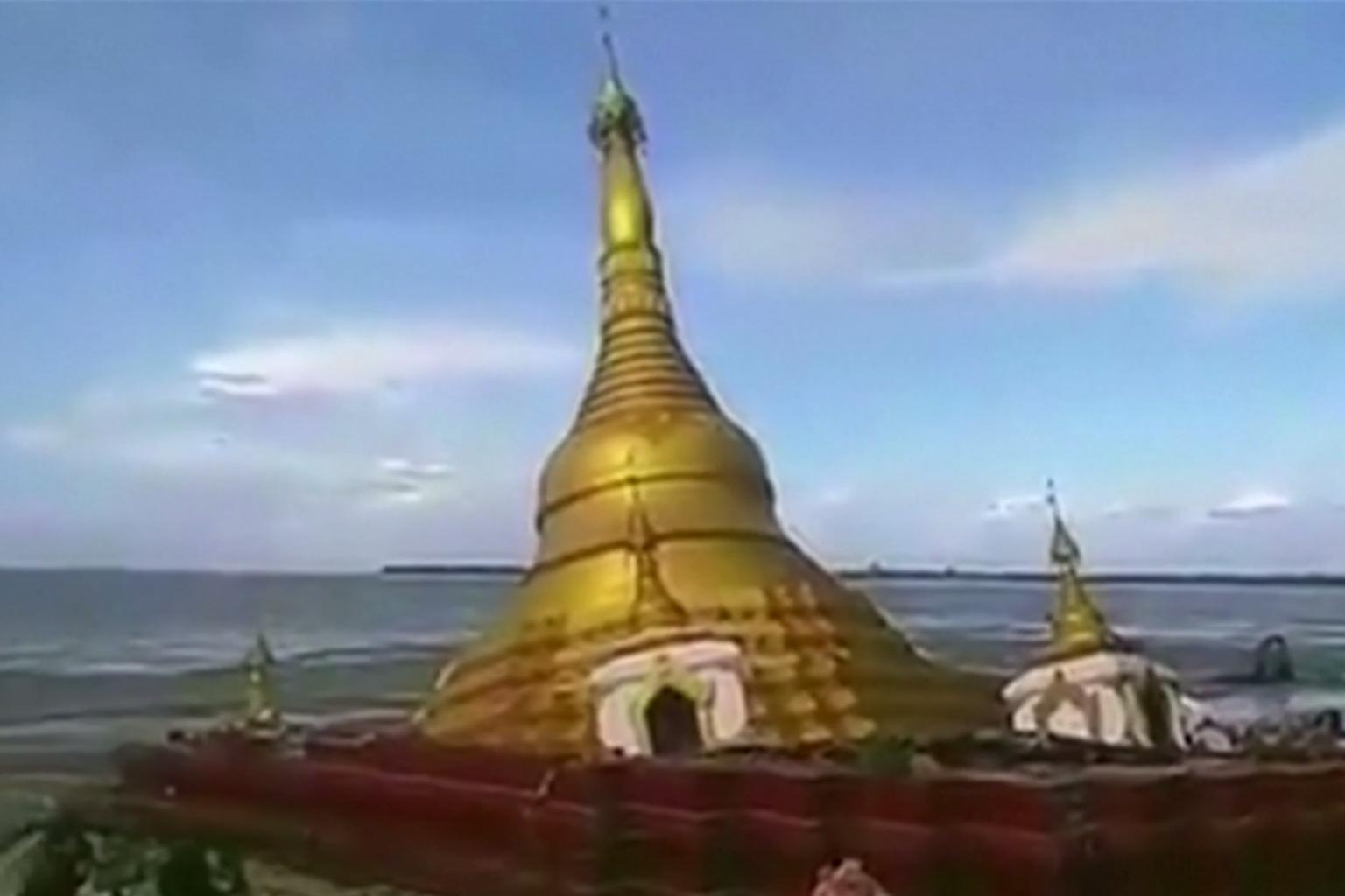 Floodwaters swallow pagoda, displace 100,000 people in Myanmar | The ...