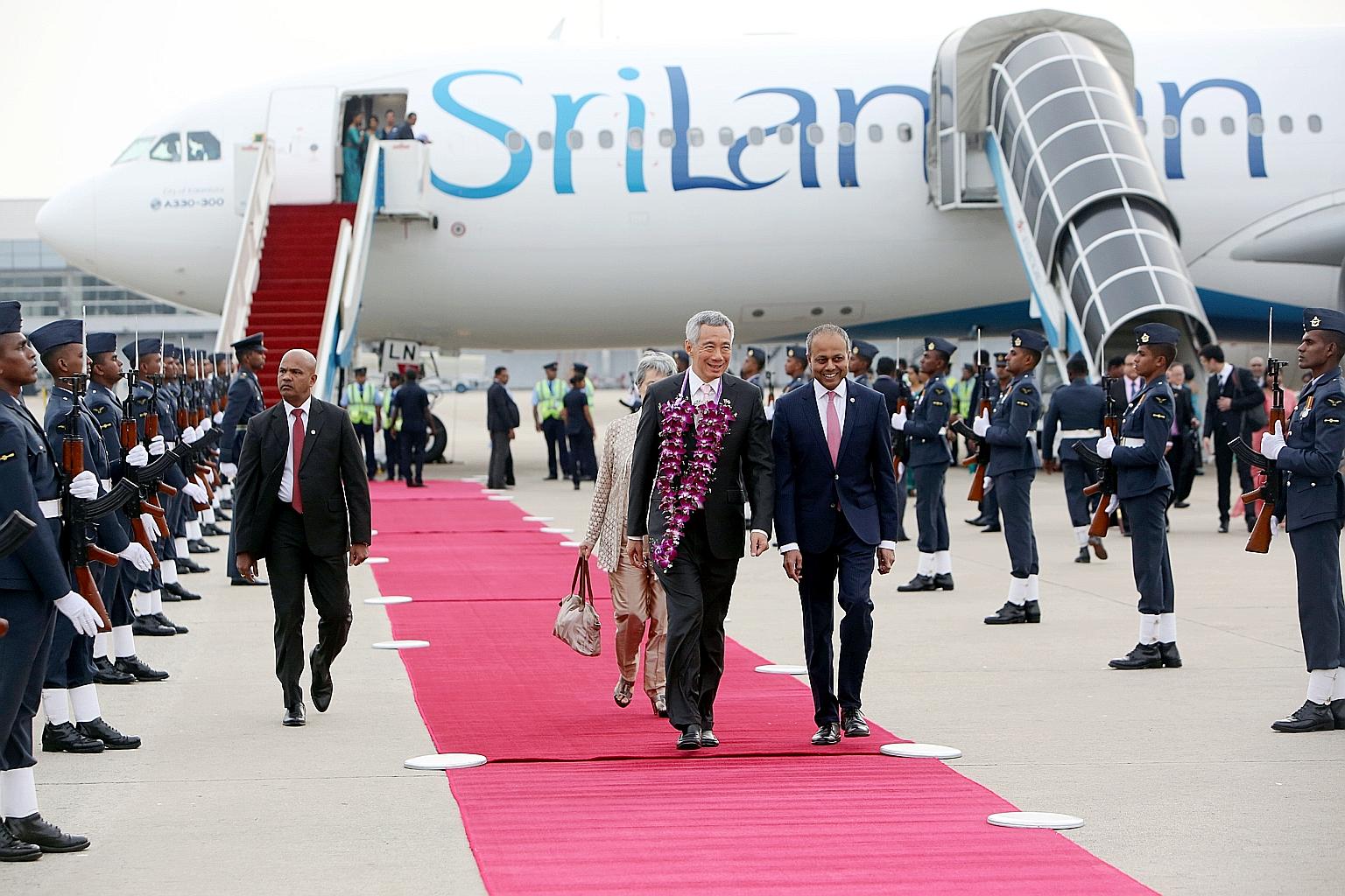 Prime Minister Lee Hsien Loong and Mrs Lee were received by Minister of Law and Order and Southern Development Sagala Ratnayaka in Sri Lanka.