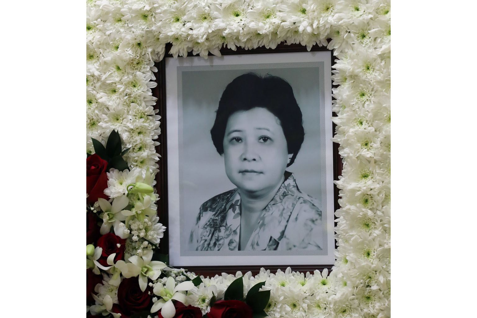 Madam Goh Gwek Eng entered the labour force at the age of 70 and got her first job serving fast food at McDonald's Singapore.