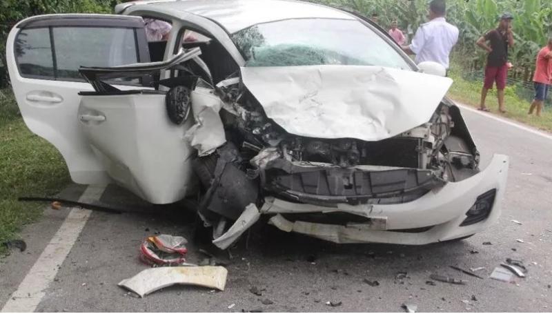 Married couple die in Johor car crash while driving home to Singapore ...