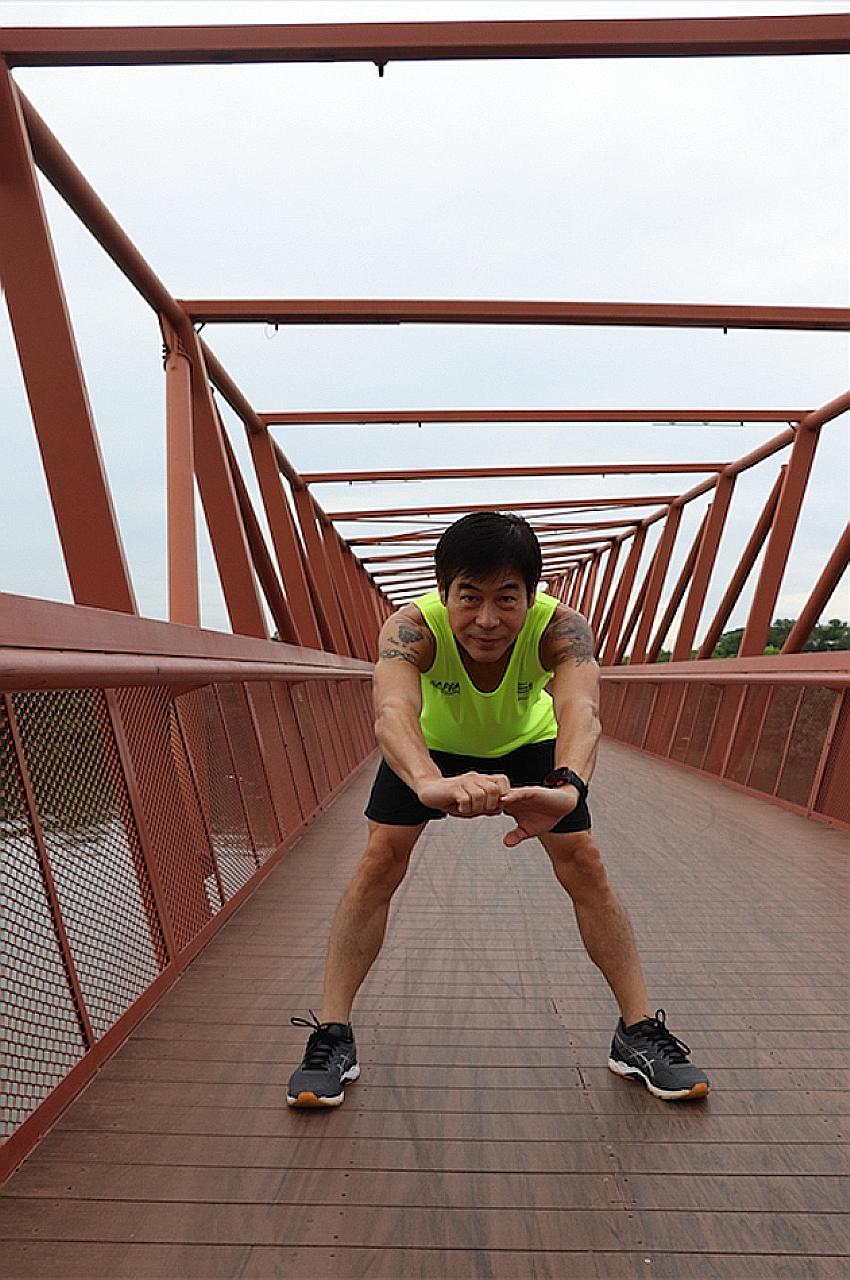 Mr Jimmy Hoon Mau Kai did his first half-marathon in December 2016 and his first full marathon a year later. Since then, he has completed nine half-marathons and two full marathons.