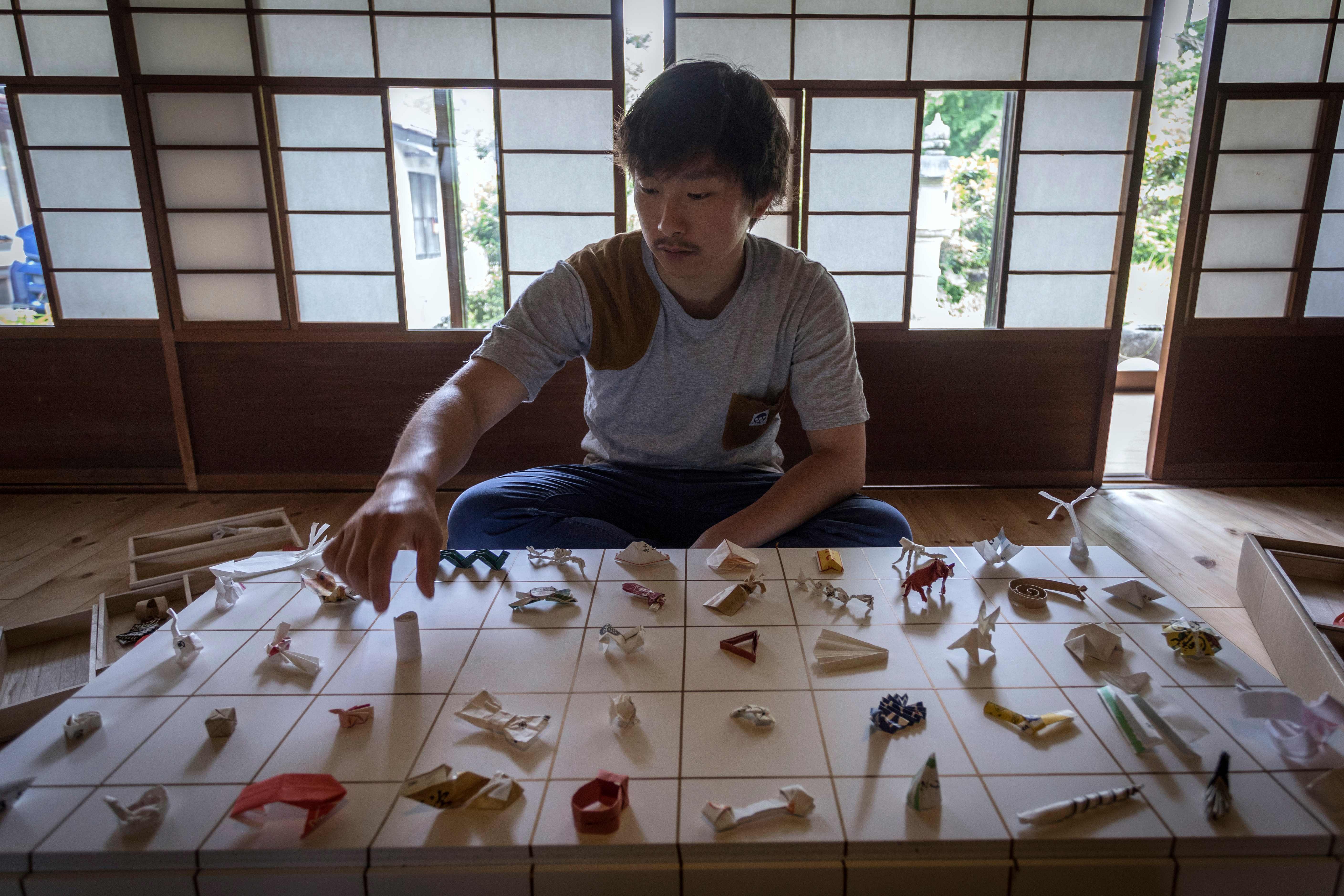 A 'Japanese Tip': The Origami Art Left By Diners | The Straits Times