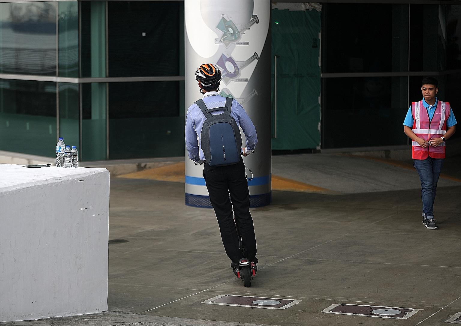 The Government has accepted all the recommendations made by the Active Mobility Advisory Panel for safer path sharing. The new measures, which will be implemented early next year, will also require PMD users and cyclists to "stop and look" out for ve