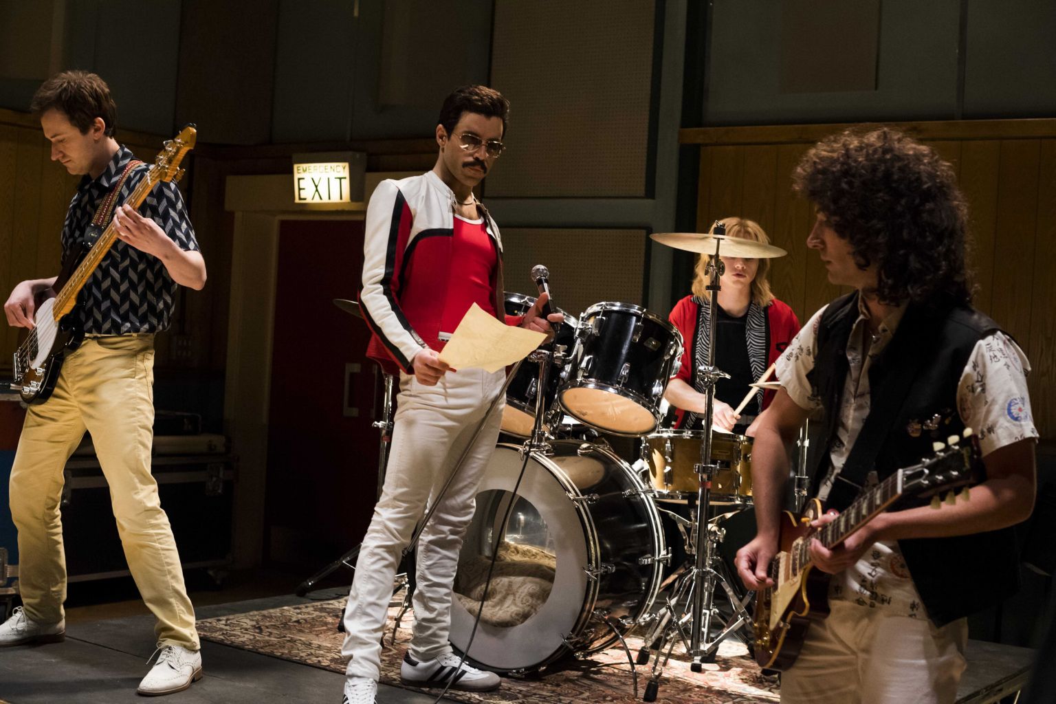 Movie review: Rami Malek rocks as Freddie Mercury in Bohemian Rhapsody ...