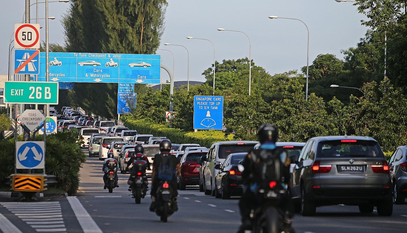 Motorcyclists currently pay RM1.10 (35 Singapore cents) on the Malaysian side of the Second Link and 40 cents at Tuas checkpoint. The Malaysian government has said that motorcyclists will get free passage across the Second Link to Singapore from Jan