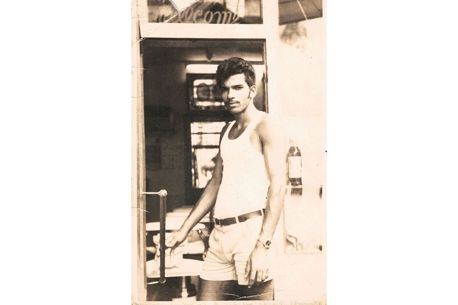 Muthu's Curry founder Ayyakkannu S. at his stall in a Klang Lane coffee shop in 1969.
