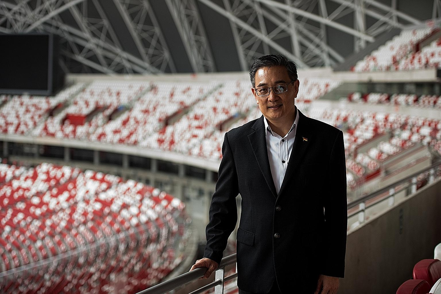 The Straits Times understands there was a disagreement between Sports Hub chief executive Oon Jin Teik (left) and the SportsHub Pte Ltd (SHPL) board on the direction of the Sports Hub.