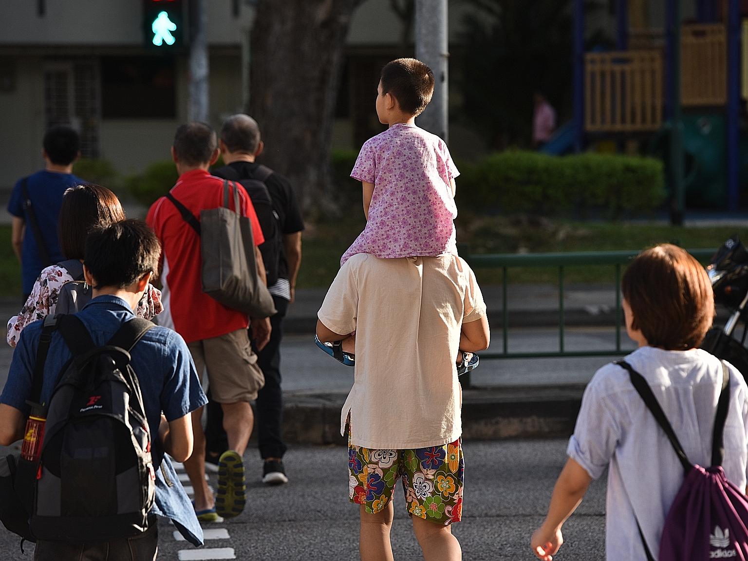 The median monthly income per household member rose to $2,792 last year, 3.4 per cent more on a dollar basis or a 3 per cent increase after taking inflation into account, according to the latest household income figures. Altogether, families with at 