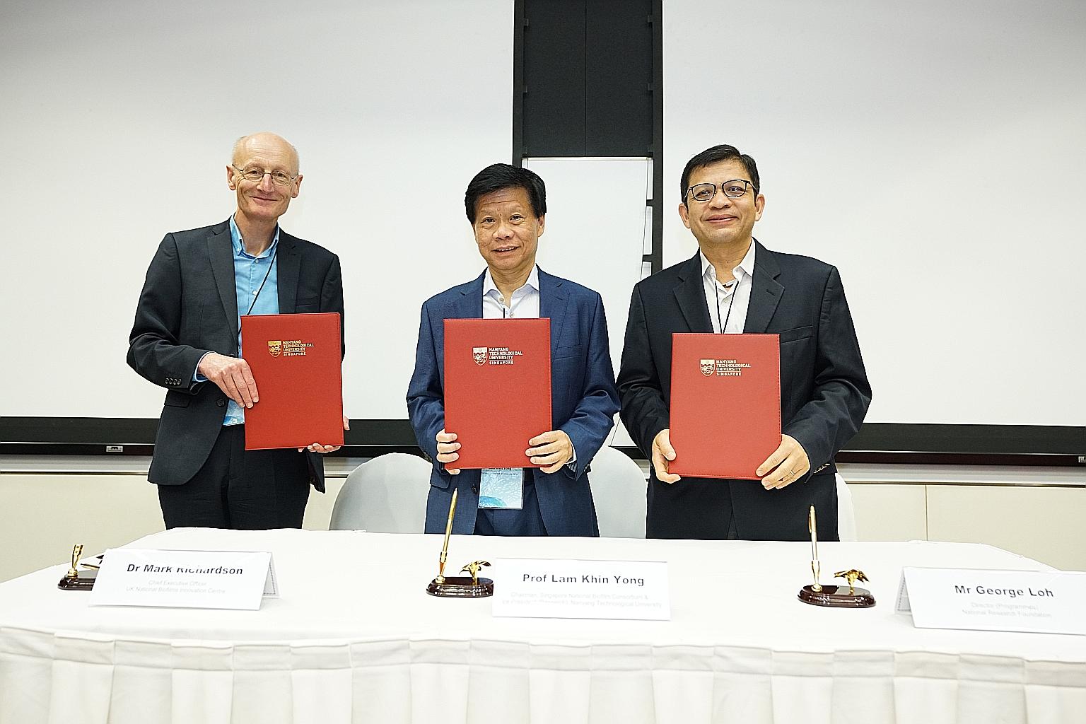 (From left) Dr Mark Richardson, chief executive of Britain's National Biofilms Innovation Centre; Professor Lam Khin Yong, Nanyang Technological University's vice-president of research; and Mr George Loh, National Research Foundation's director of pr