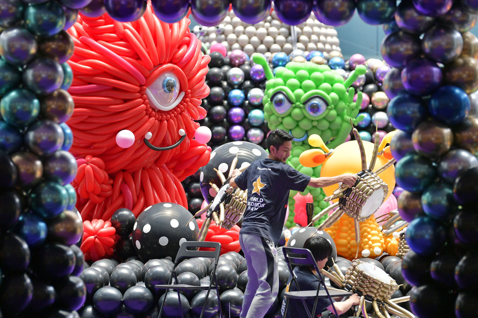 An alien invasion has descended upon Marina Square shopping mall, with balloon sculptures shaped like a huge 4.8m-tall rocket, extraterrestrials, astronauts, UFOs, and more, taking over the Central Atrium in the mall. The annual balloon event, now in