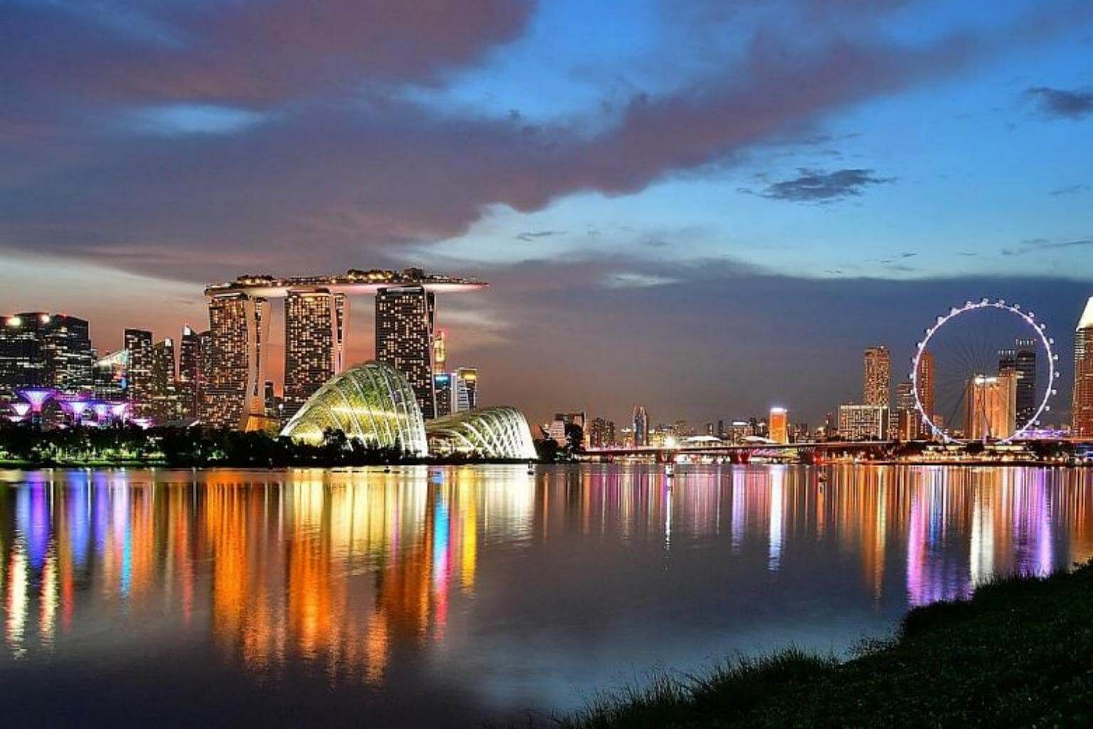 Настоящее время сингапур. Сингапур время. Singapore Tour package. Сингапур погода в феврале. Singapore Wings of time.