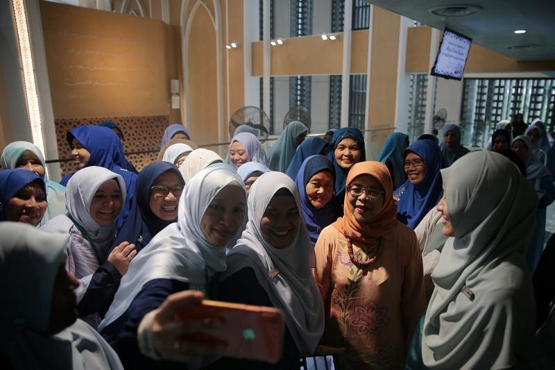 Learn more about Islam at religious outreach centre at Singapore's ...