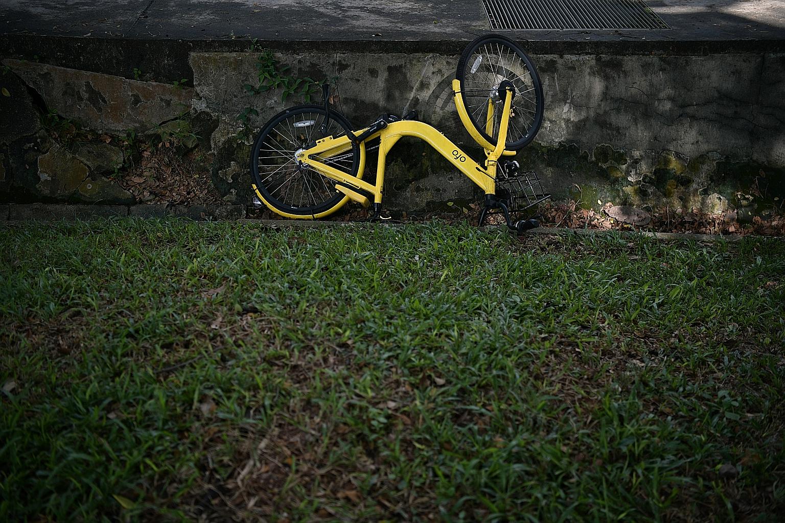 In an update, the Land Transport Authority said it cancelled ofo's bike-sharing operating licence yesterday as the company has not provided "sufficient justifications on why its licence should not be cancelled". ST PHOTO: KUA CHEE SIONG