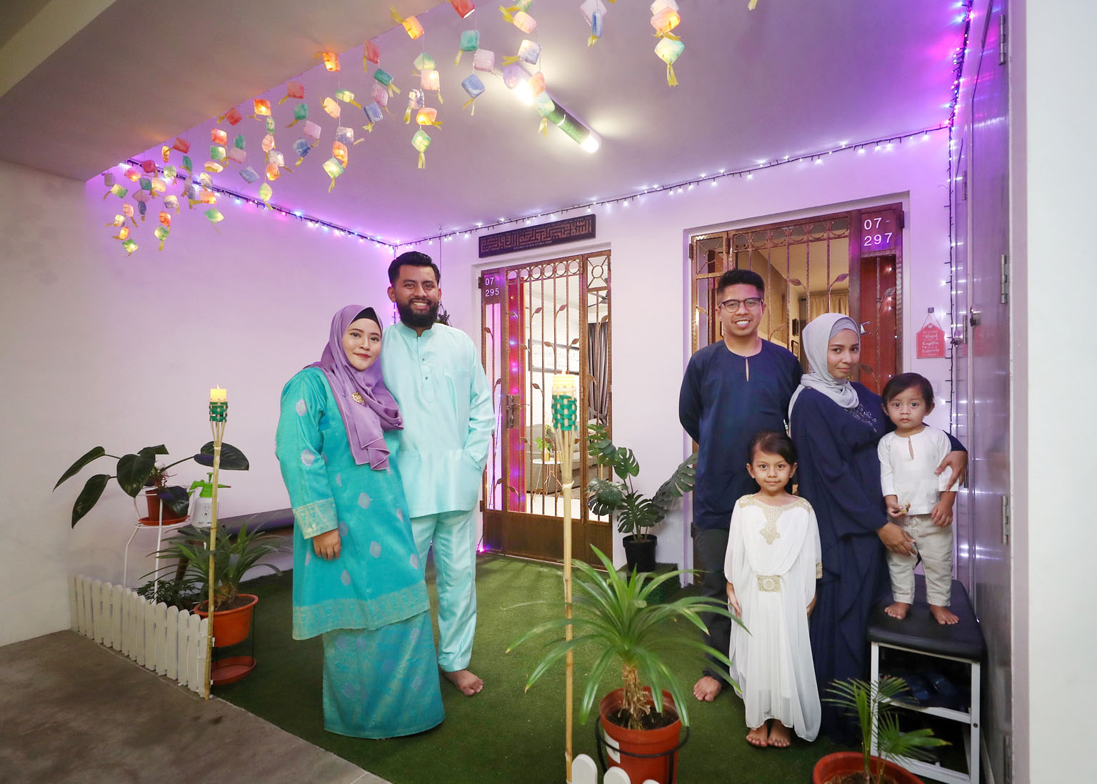 Boon Lay neighbours celebrate kampung spirit for Hari Raya | The ...