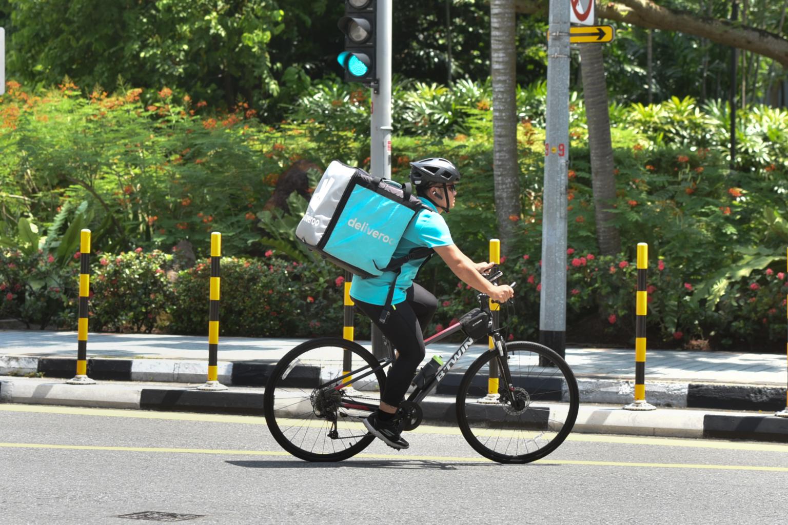 Pickaroo Delivery Rider Deliveroo riders in Singapore can now get paid within 3 working days ...