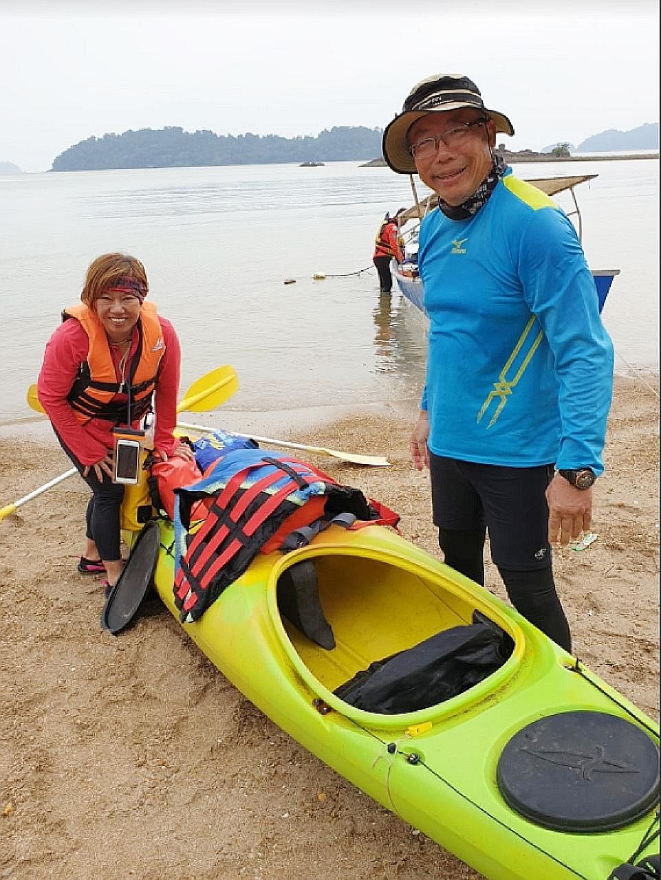 An undated photo provided to Lianhe Zaobao showing Mr Tan Eng Soon and Madam Puah Geok Tin, who are still missing. They were separated from their group amid strong winds and choppy waters off Mersing last Thursday.