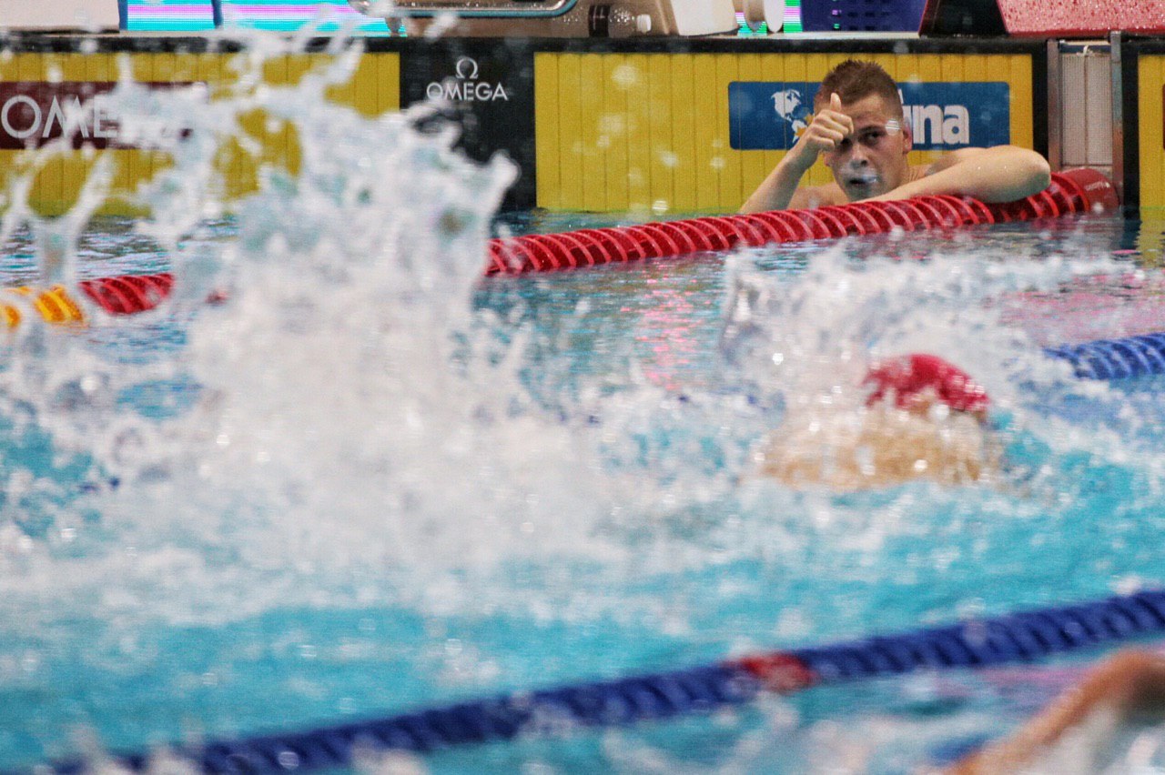 Danas Rapsys Swimming: Danas Rapsys makes it hat-trick of 400m freestyle wins, Quah ...