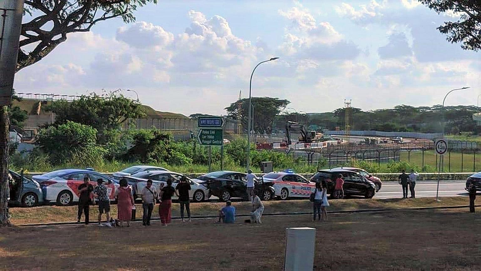 Three people, aged between 20 and 39, were taken to Sengkang General Hospital after seven cars were involved in a chain collision on Tampines Expressway (TPE) at 5.25pm on Sunday. Chinese-language daily Lianhe Wanbao reported that one of the cars inv