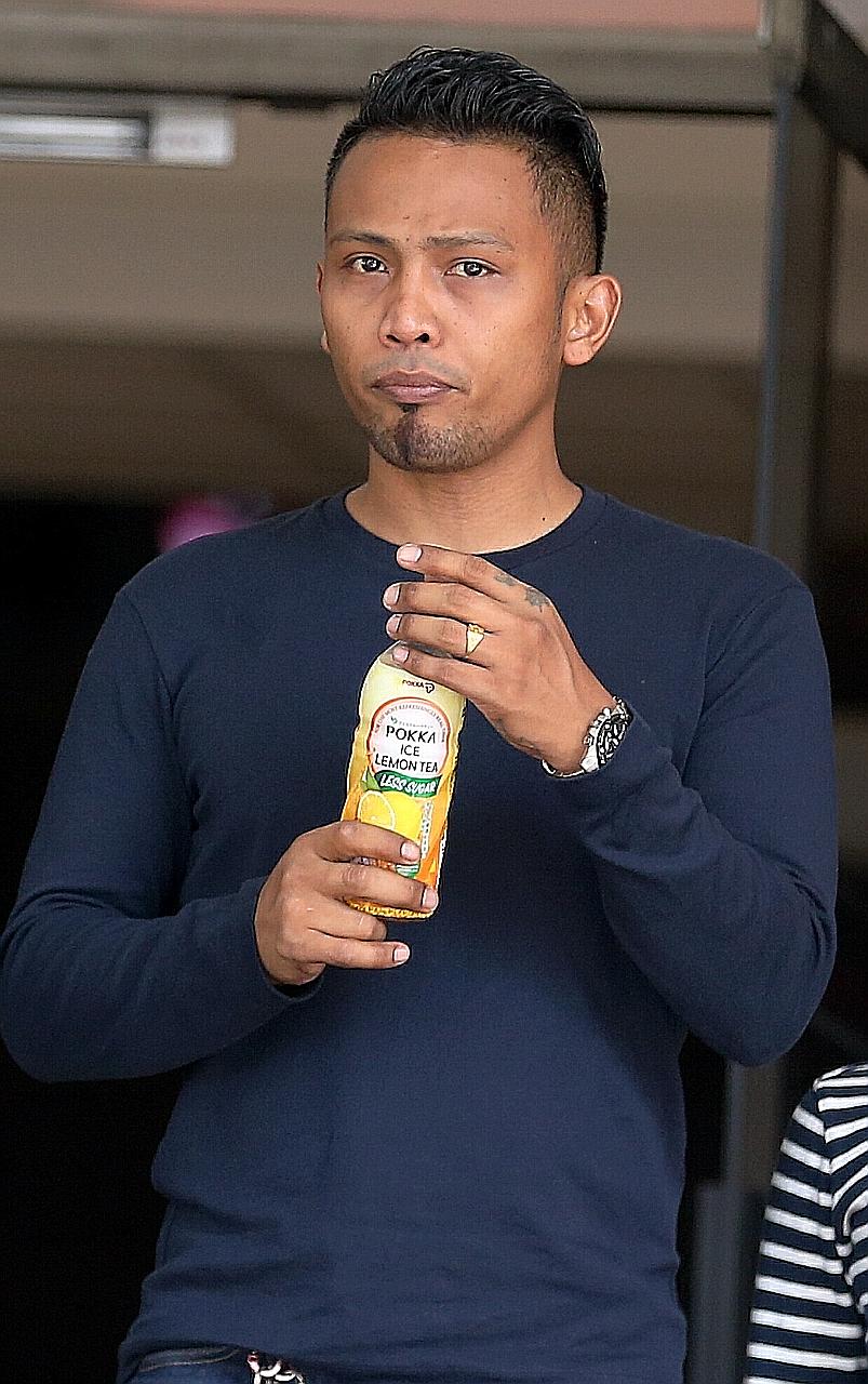 Mohammad Zulkifee Nasir headbutted an Aetos auxiliary policeman when the officer told him to rejoin the queue after he made an illegal U-turn at Woodlands Checkpoint in order to beat the traffic.