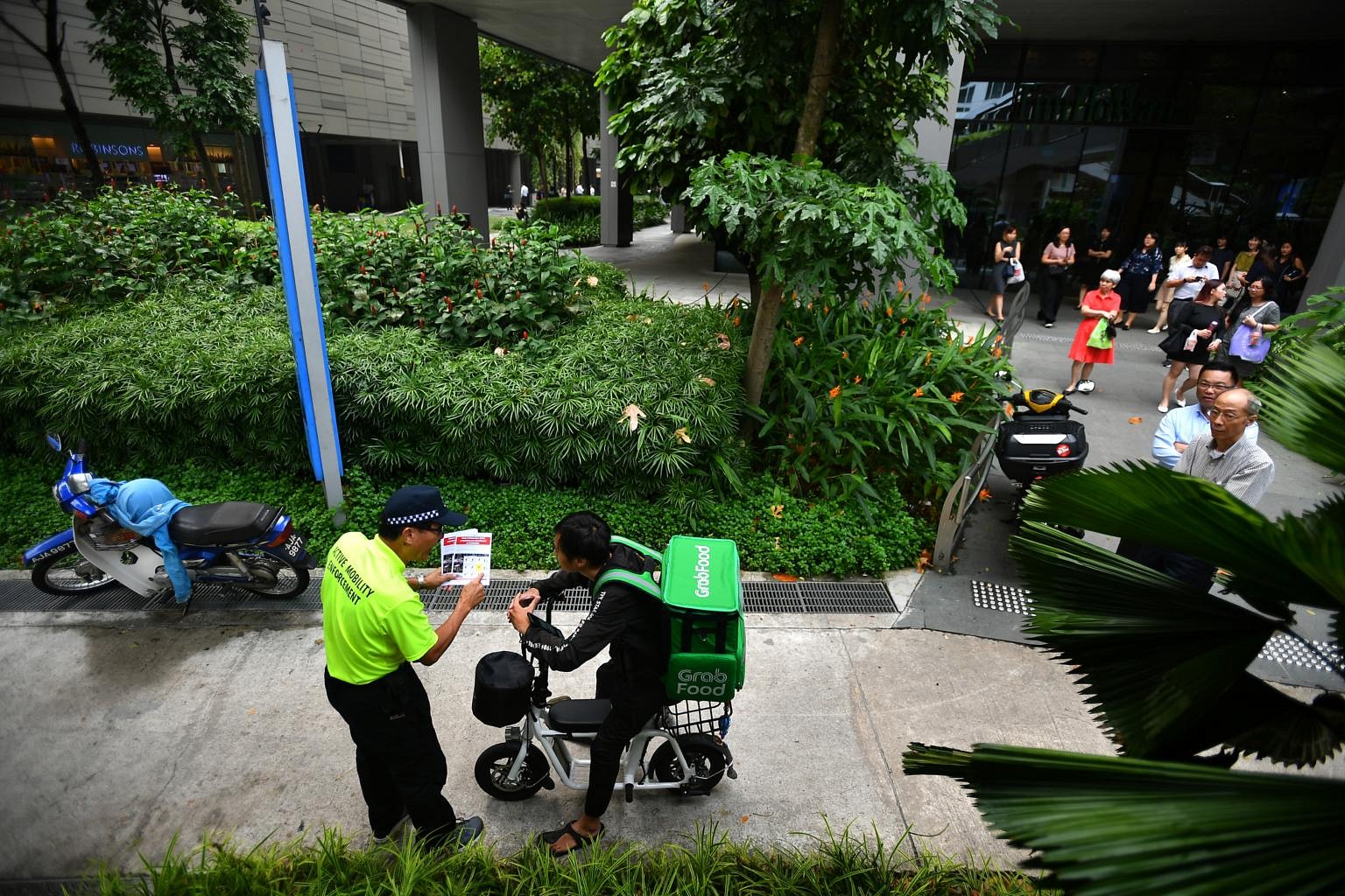 e-scooters-banned-from-footpaths-over-100-pmd-riders-get-warnings-riding-on-paths-grass