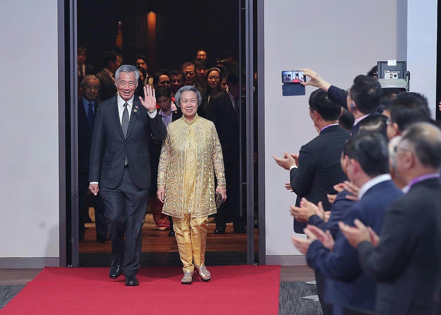 Prime Minister Lee Hsien Loong and Mrs Lee attended the welcome dinner of the Asean-Republic of Korea (ROK) Commemorative Summit at the Hilton Hotel in Busan yesterday. Together with South Korean President Moon Jae-in and nine other Asean leaders, PM