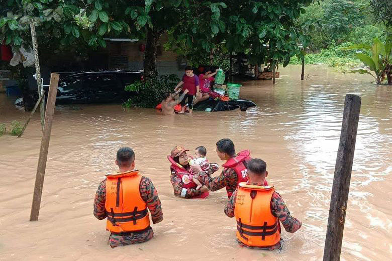 Floods Hit Several States In Malaysia; Thousands Evacuated | The ...