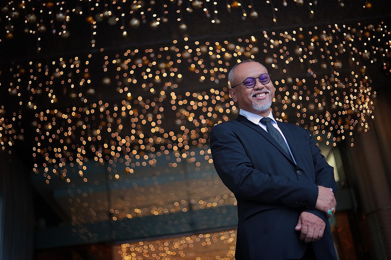 Mr Rosli Ahamad, a boutique security officer, has, since 2012, stood guard at various high-end jewellery stores in Orchard Road, looking like one of the "regular" sales assistants by dressing similarly to blend in. Customers feel more comfortable thi