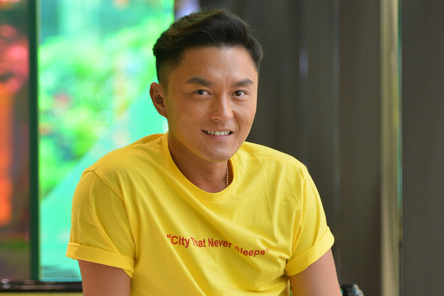 Television actor Mat Yeung says the Hong Kong of old has lost its soul, going by the seven-month-old street riots that the police have been struggling to contain. He says he will continue being a vocal supporter of the police despite his restaurant b